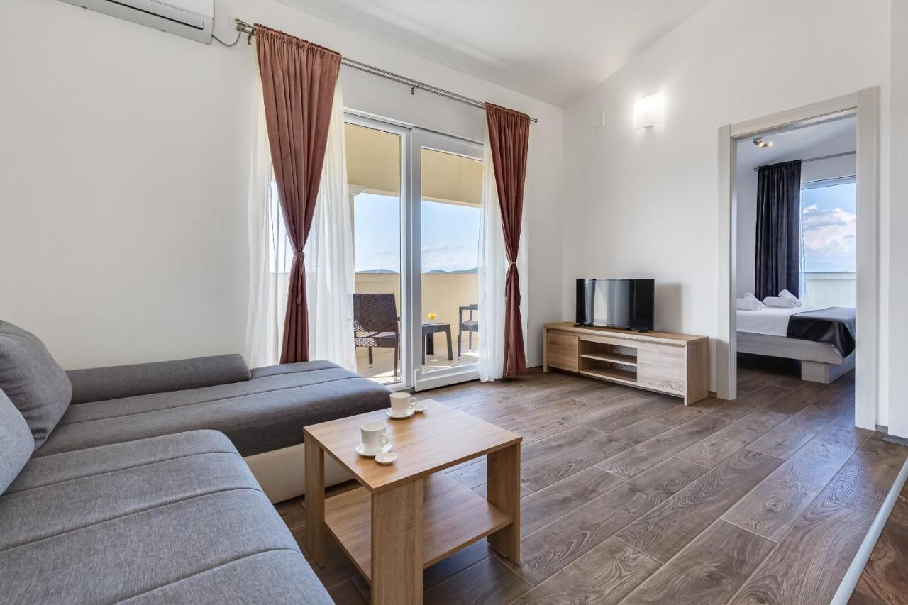 Apartman David S Bazenom Podusje エクステリア 写真