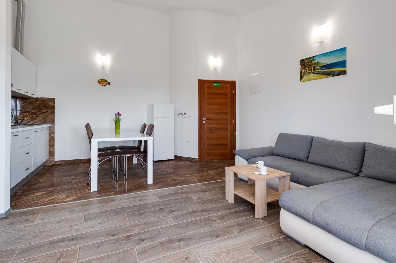 Apartman David S Bazenom Podusje エクステリア 写真