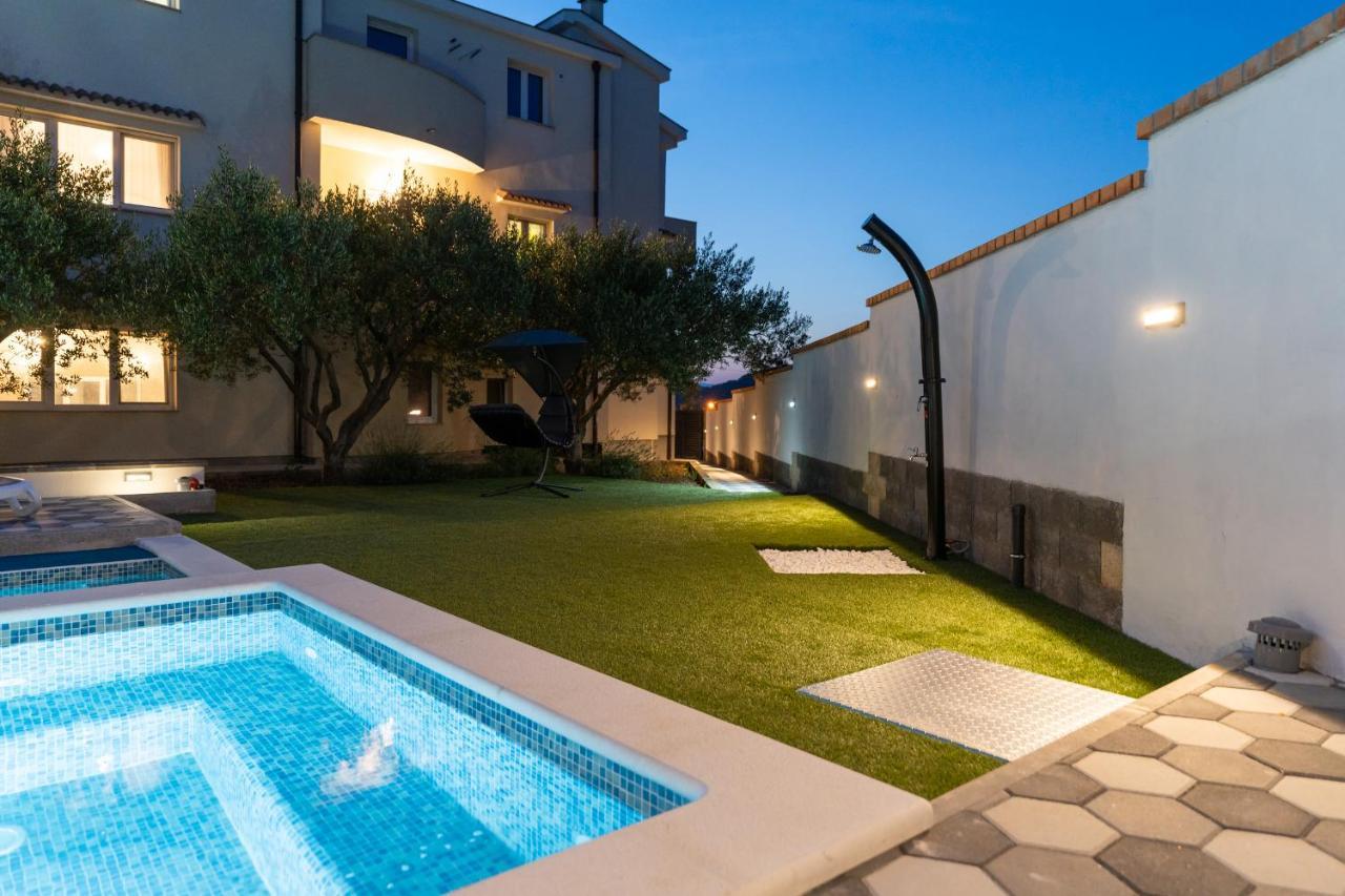 Apartman David S Bazenom Podusje エクステリア 写真